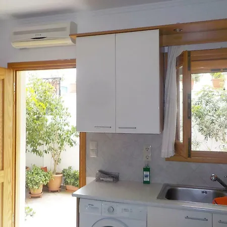 Lovely For 6ppl , 2 Bdrm , In Naxos , Private Patio Apartmán *
