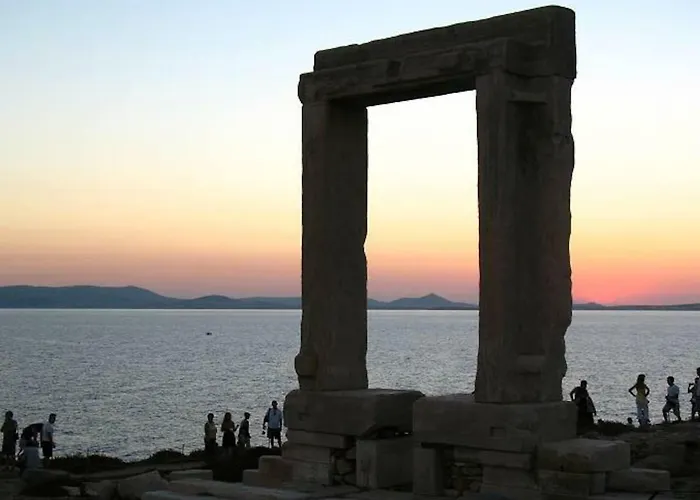 Lovely For 6ppl , 2 Bdrm , In Naxos , Private Patio Naxos City